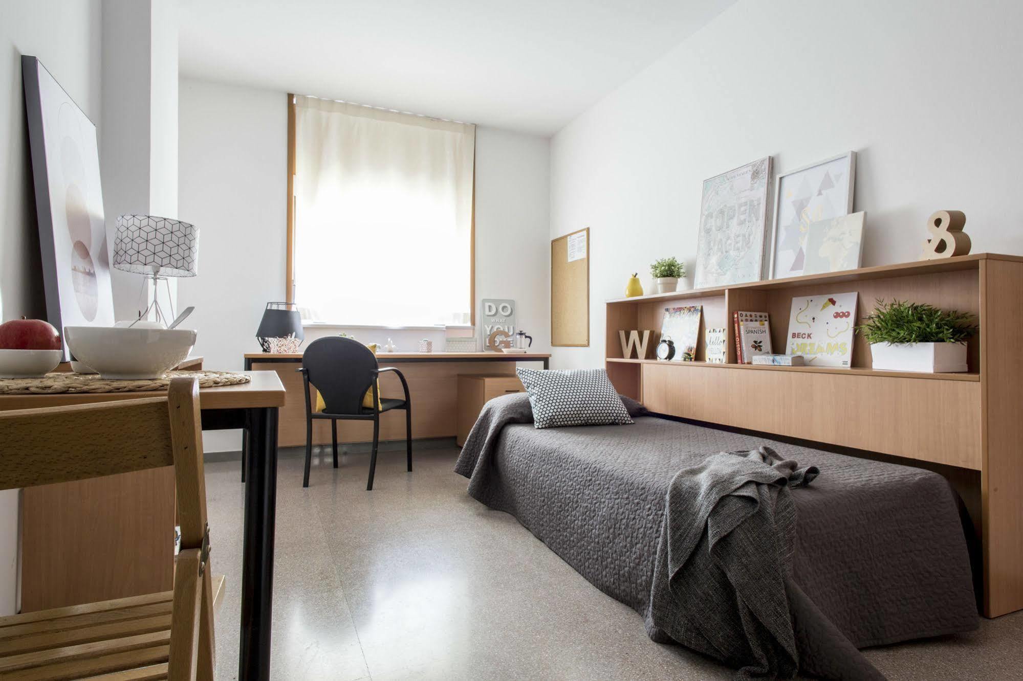 Residencia Universitaria Resa Campus De Montilivi Girona Eksteriør billede