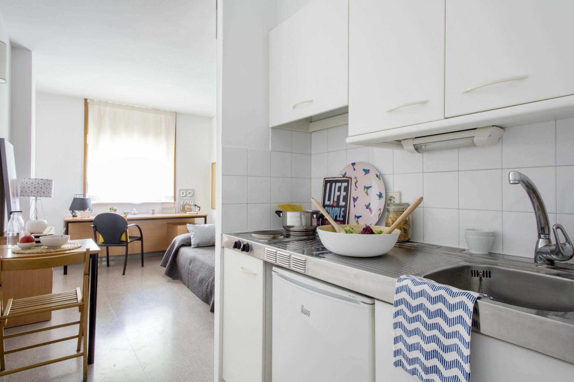 Residencia Universitaria Resa Campus De Montilivi Girona Eksteriør billede